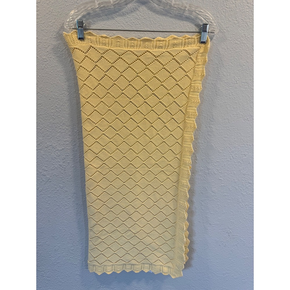 Carters Yellow Diamond Pointelle Knit Cotton Baby Blanket Scalloped Edge 30x30